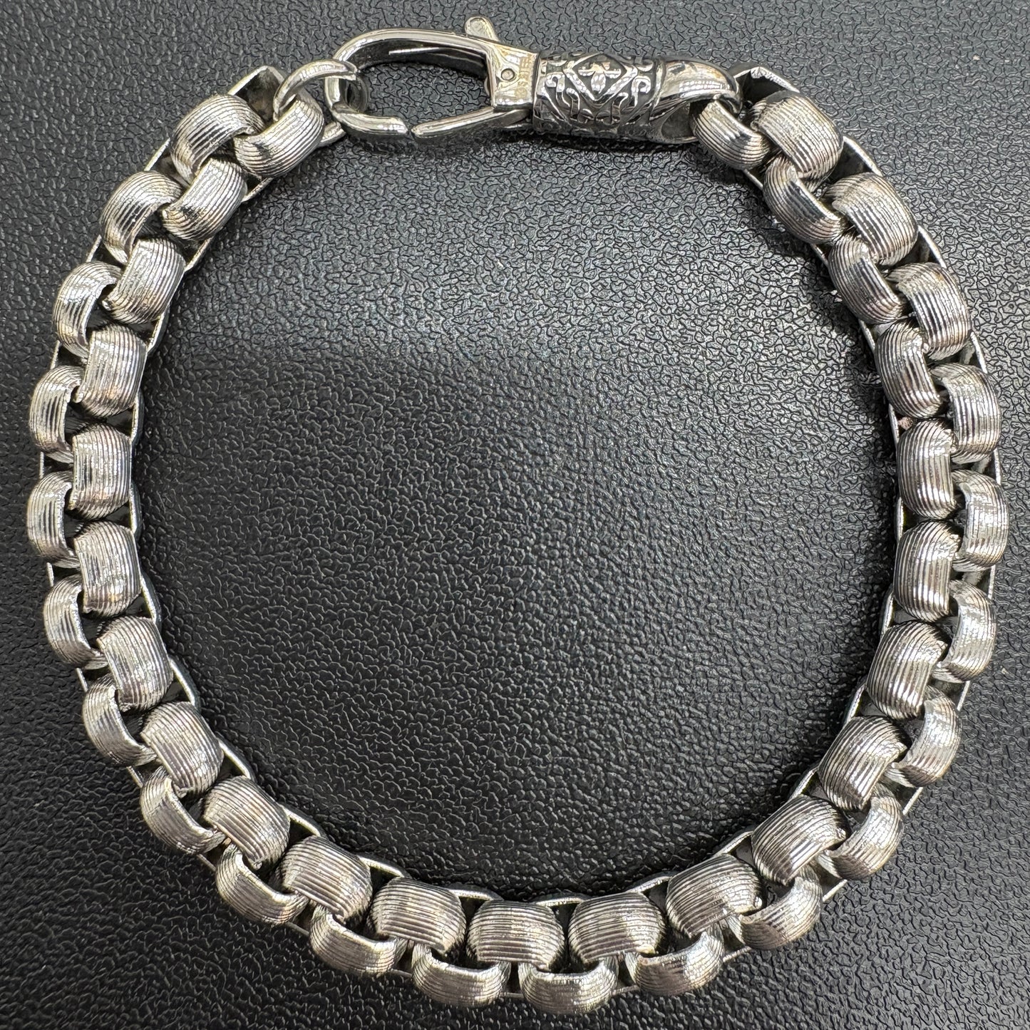 8mm Textured Box Bracelet 8.5"