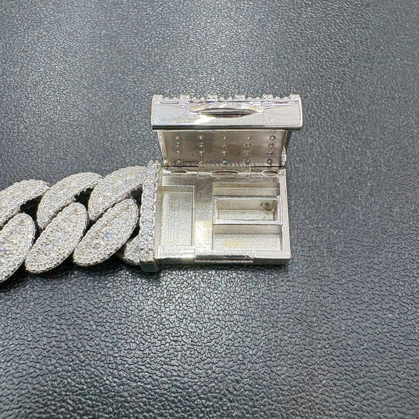 14mm Moissanite Cuban Link Bracelet 8.2"