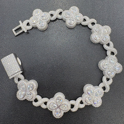 18mm Moissanite Clover Bracelet 8.3”