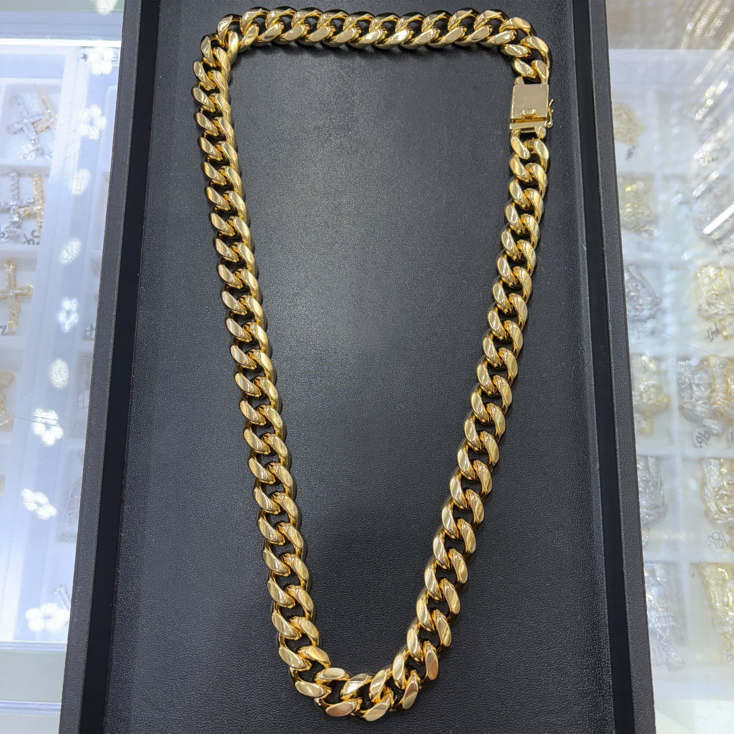 18mm Cuban Link Chain 30"