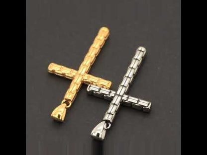 5mm Brick Texture Cross Pendant